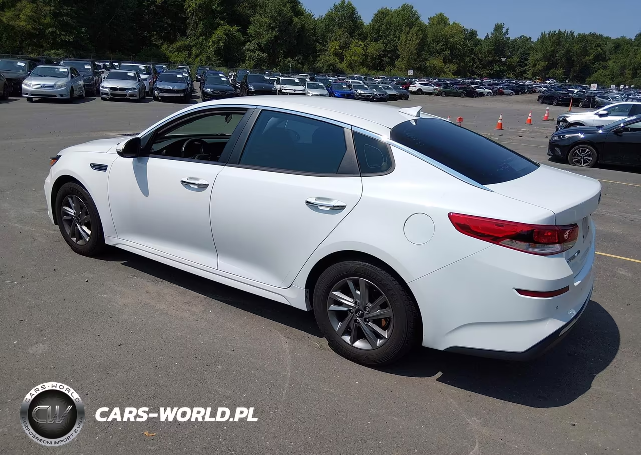 2019 Kia Optima Lx VIN:5XXGT4L37KG365196 - 3