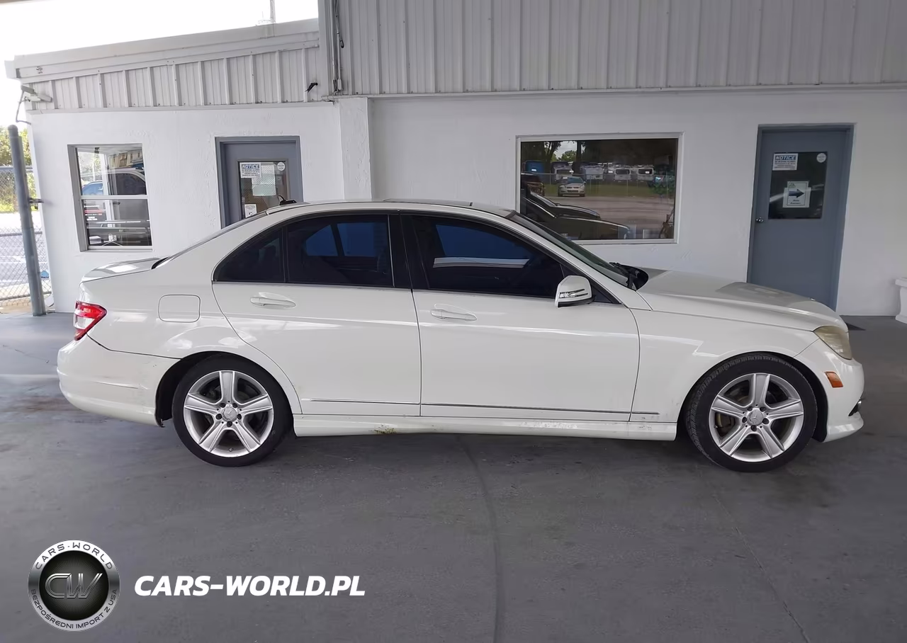 2010 Mercedes-Benz C 300 Luxury-Sport VIN:WDDGF5EBXAF397970 - 13