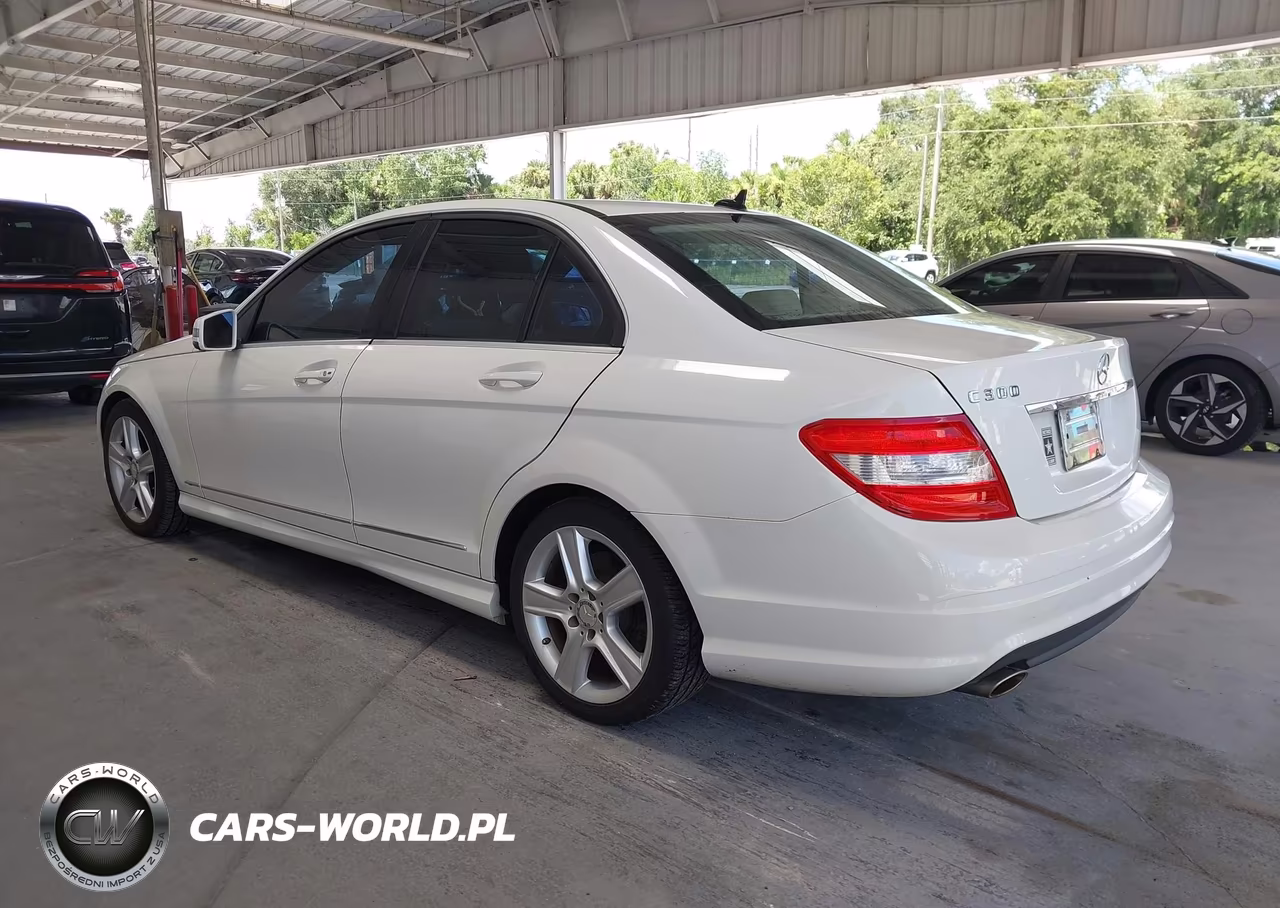 2010 Mercedes-Benz C 300 Luxury-Sport VIN:WDDGF5EBXAF397970 - 3