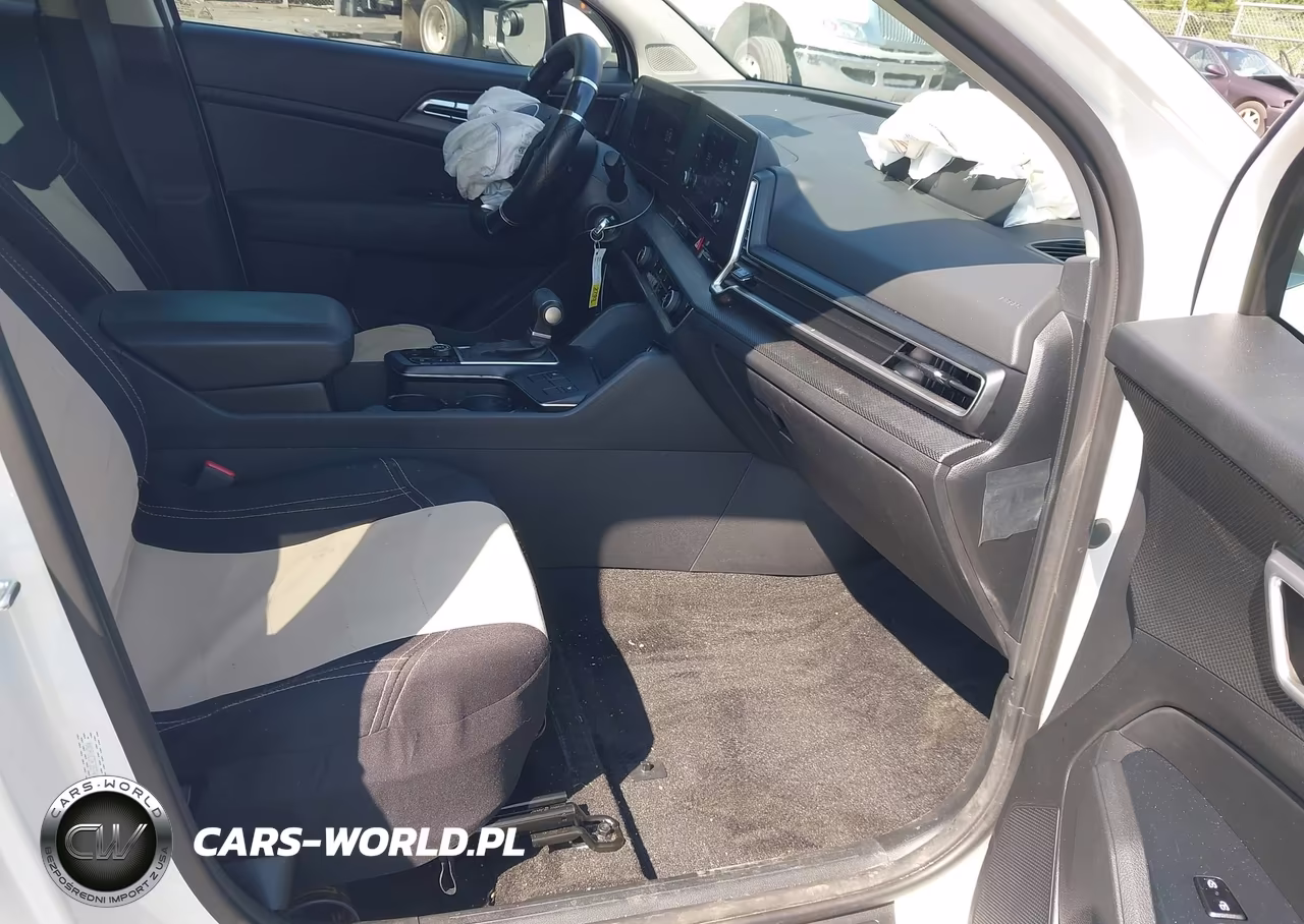 2025 Kia Sportage Lx VIN:KNDPUCDF3S7417254 - 5