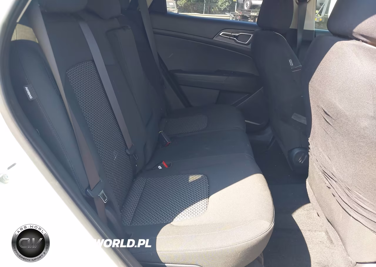 2025 Kia Sportage Lx VIN:KNDPUCDF3S7417254 - 8