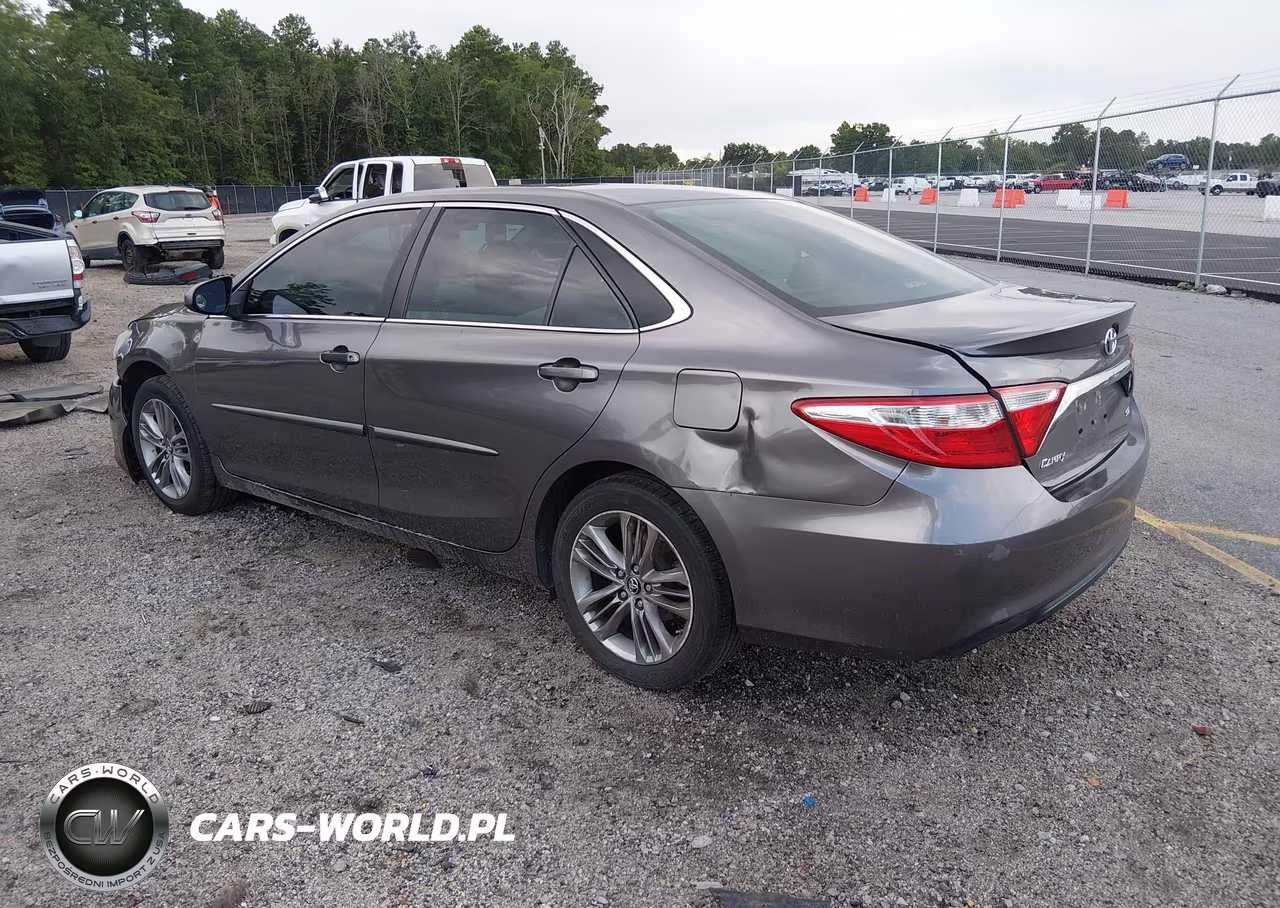 2017 Toyota Camry Se VIN:4T1BF1FK9HU723321 - 3