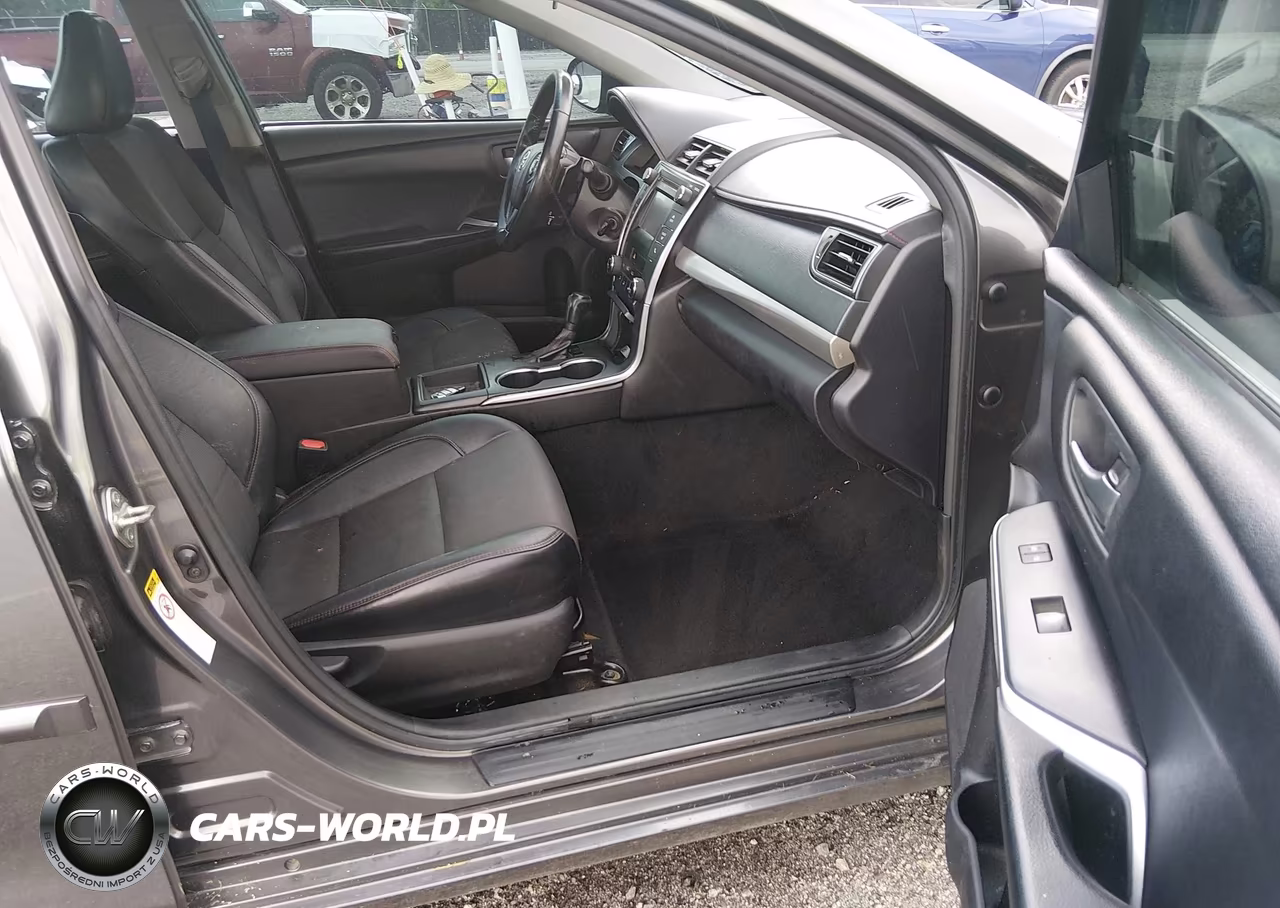 2017 Toyota Camry Se VIN:4T1BF1FK9HU723321 - 5
