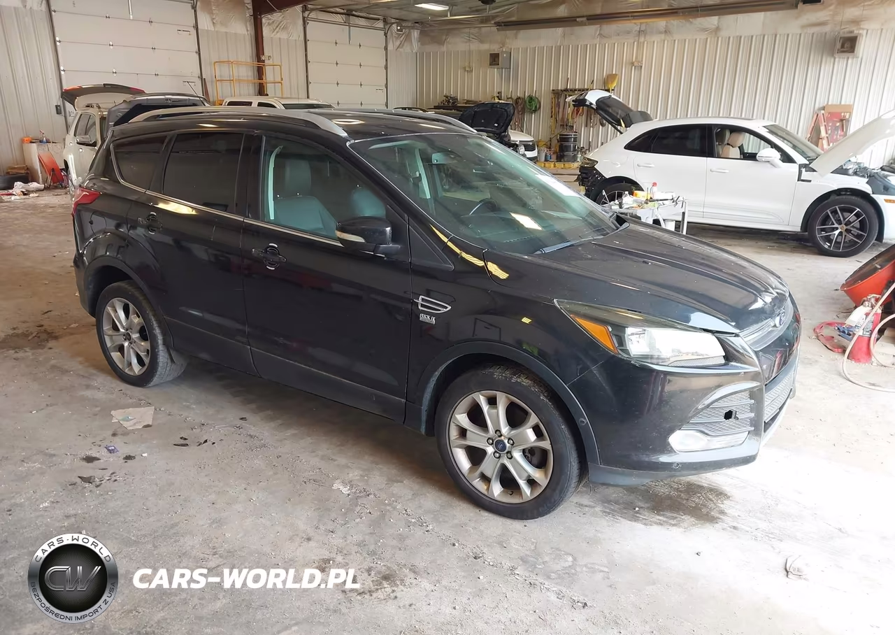 2014 Ford Escape Titanium – zdjęcie 1 z 11