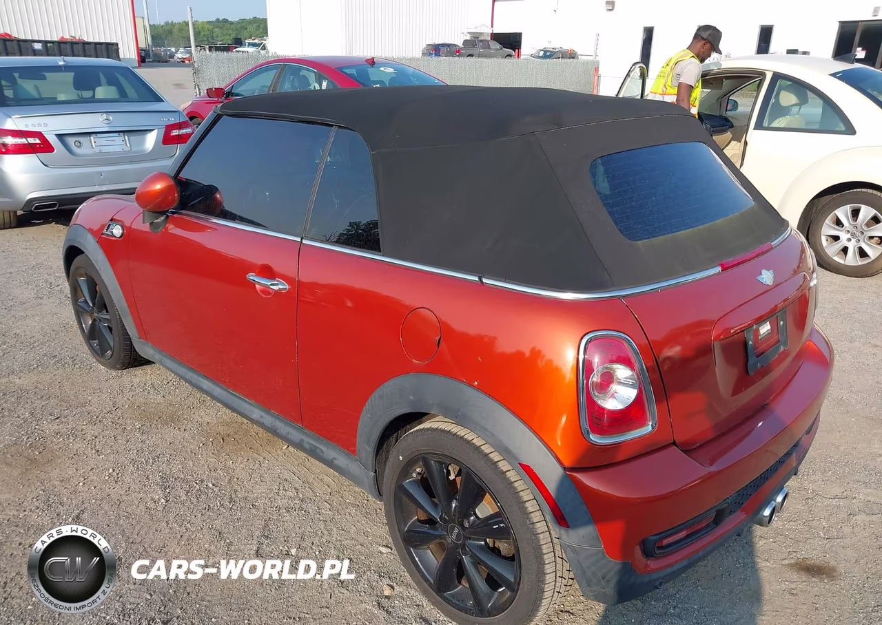 2014 Mini Convertible Cooper S VIN:WMWZP3C50ET707422 - 3