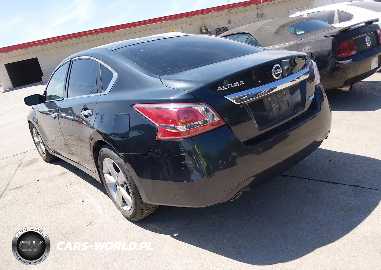 2013 Nissan Altima 2.5 S VIN:1N4AL3AP9DN542639 - 3