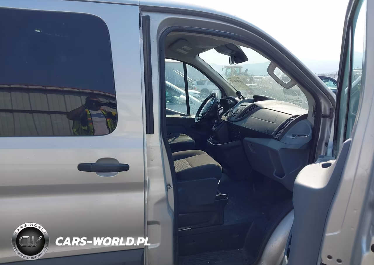 2018 Ford Transit-150 VIN:1FTYE2YM5JKA80716 - 5