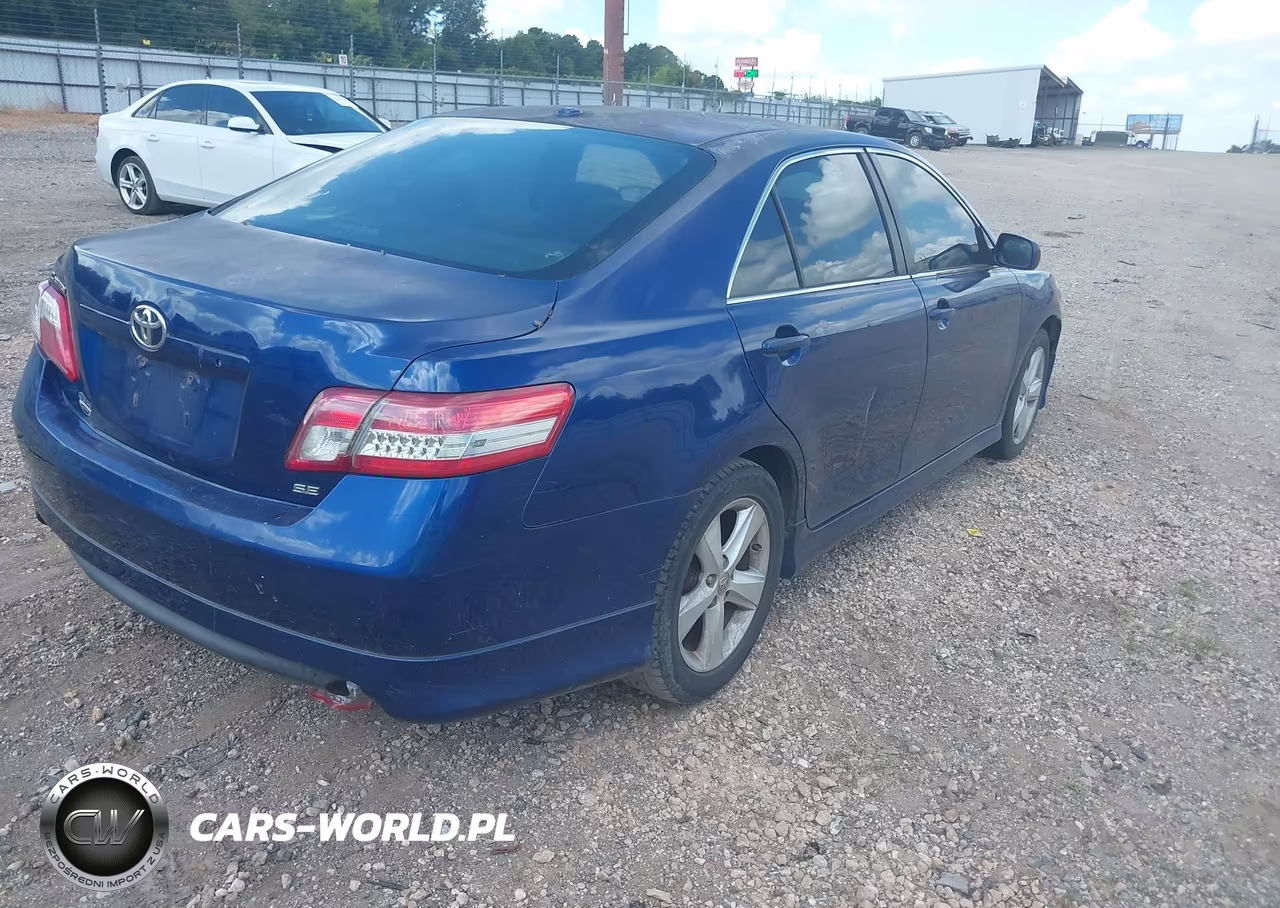 2010 Toyota Camry Se VIN:4T1BF3EK3AU502073 - 4