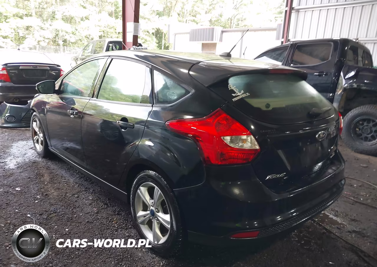2014 Ford Focus Se VIN:1FADP3K20EL244658 - 3
