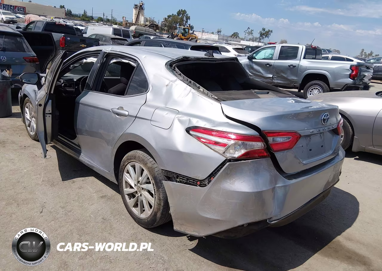 2020 Toyota Camry Le Hybrid VIN:4T1C31AK5LU526871 - 3