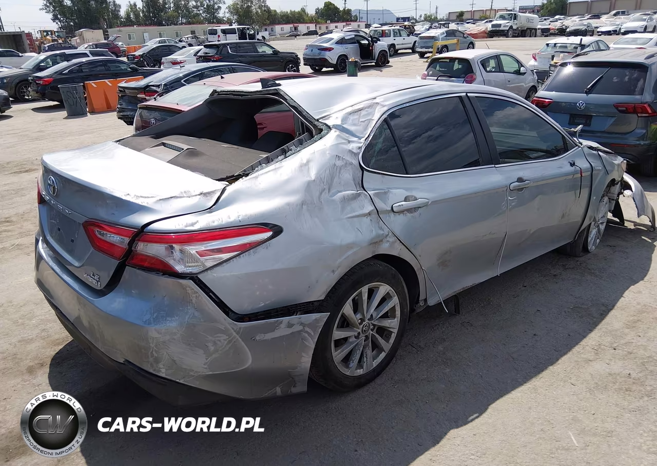 2020 Toyota Camry Le Hybrid VIN:4T1C31AK5LU526871 - 4