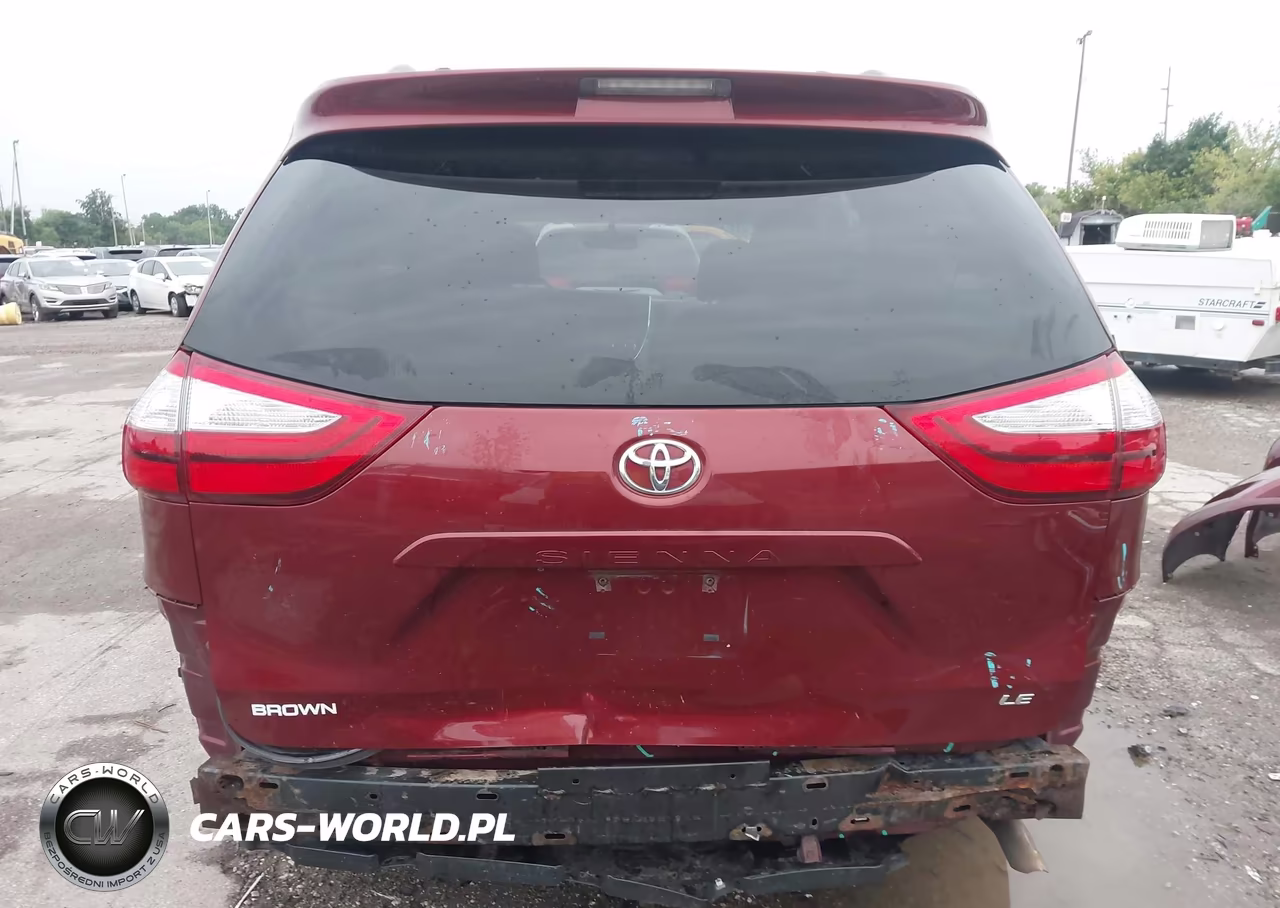 2015 Toyota Sienna Le 8 Passenger VIN:5TDKK3DC6FS553332 - 17