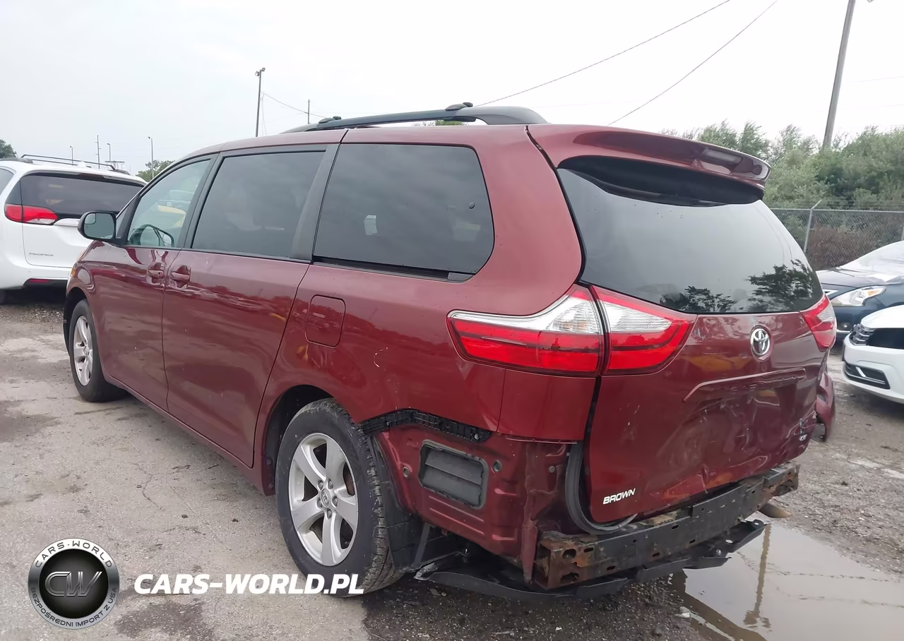 2015 Toyota Sienna Le 8 Passenger VIN:5TDKK3DC6FS553332 - 3