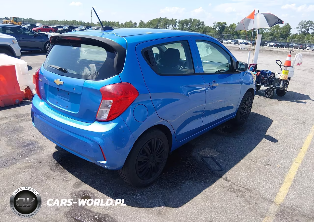 2017 Chevrolet Spark Ls Cvt VIN:KL8CB6SA6HC757875 - 4