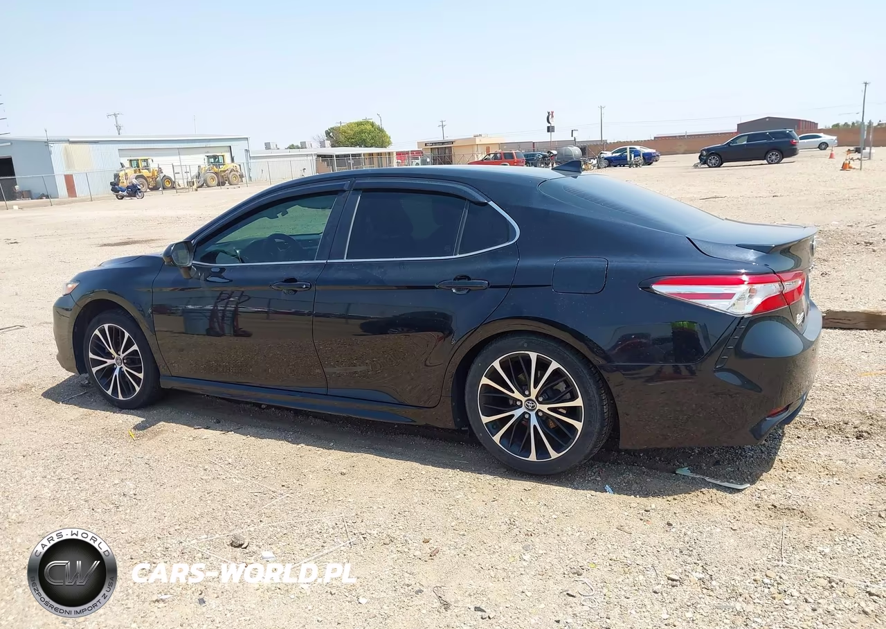 2020 Toyota Camry Se VIN:4T1G11AK3LU338583 - 14