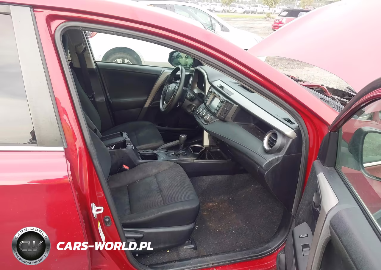 2018 Toyota Rav4 Le VIN:2T3BFREV4JW810566 - 5