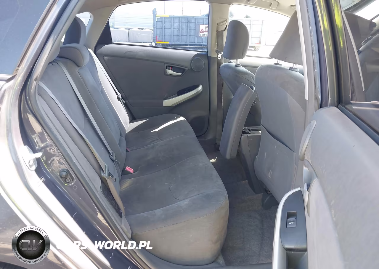 2011 Toyota Prius Three VIN:JTDKN3DU1B0264582 - 8