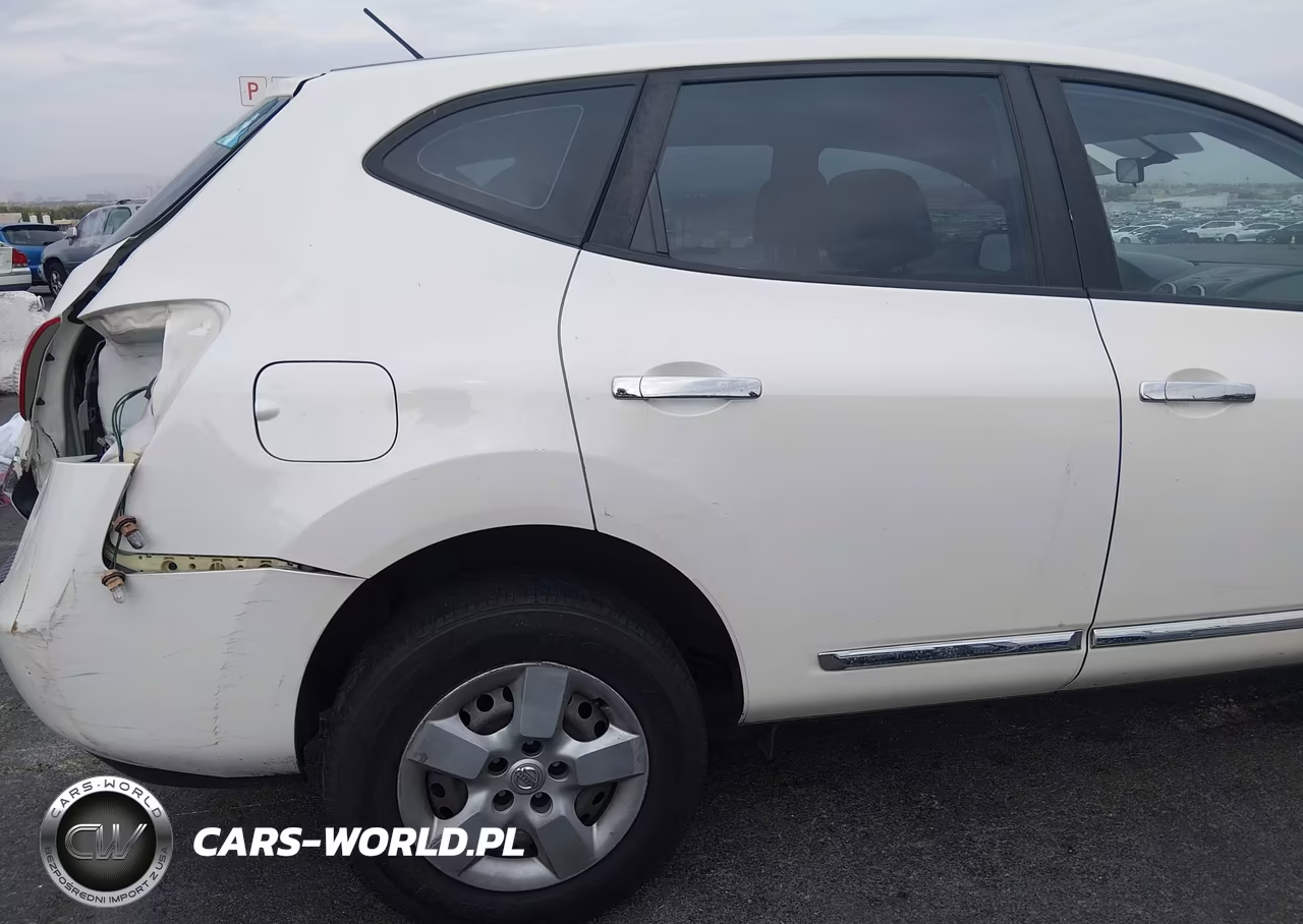 2015 Nissan Rogue Select S VIN:JN8AS5MT7FW657677 - 14