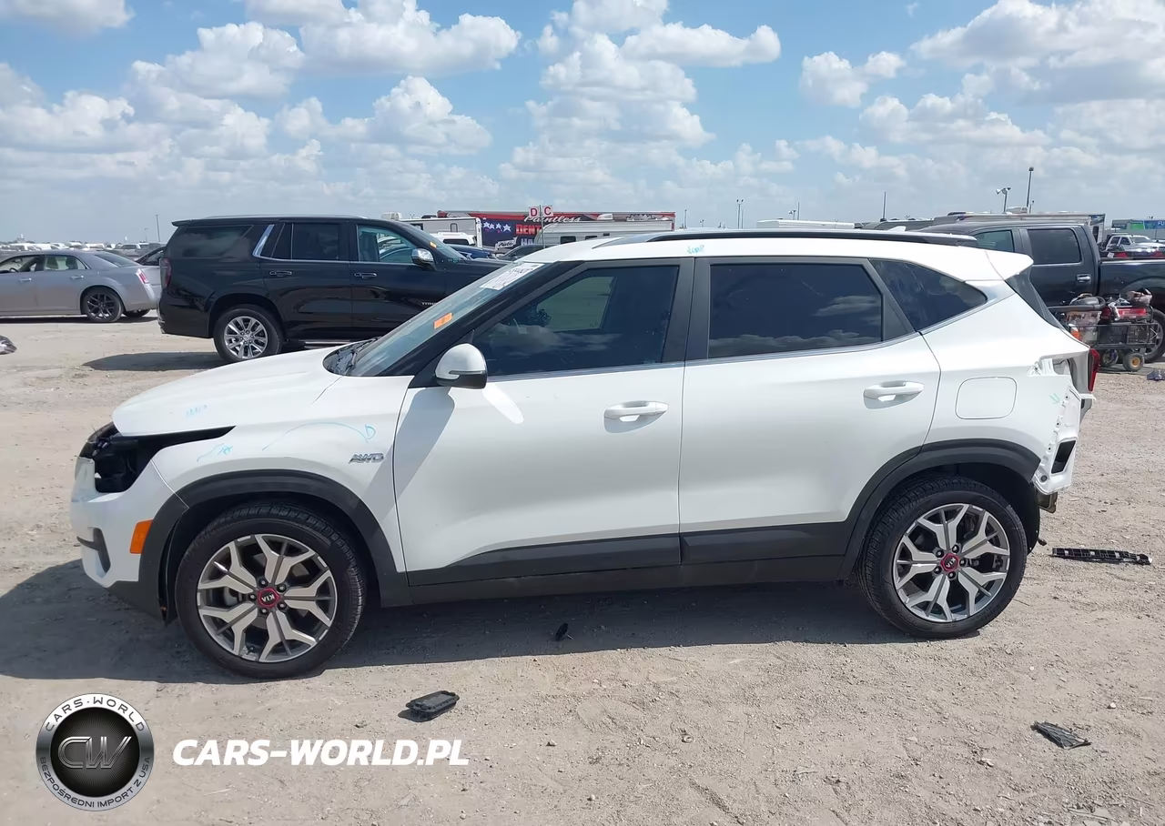 2021 Kia Seltos S VIN:KNDEUCA27M7132844 - 15