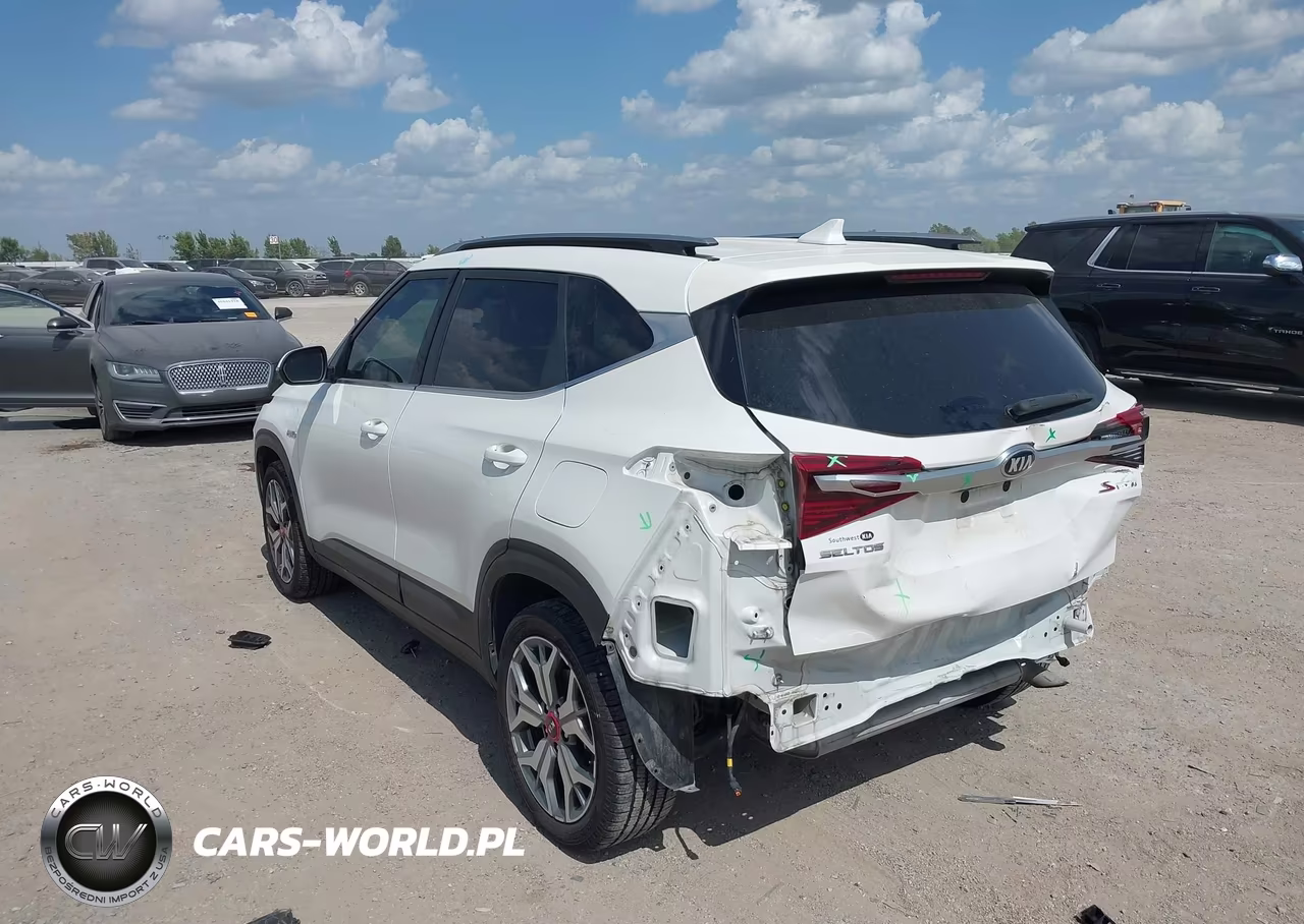 2021 Kia Seltos S VIN:KNDEUCA27M7132844 - 3
