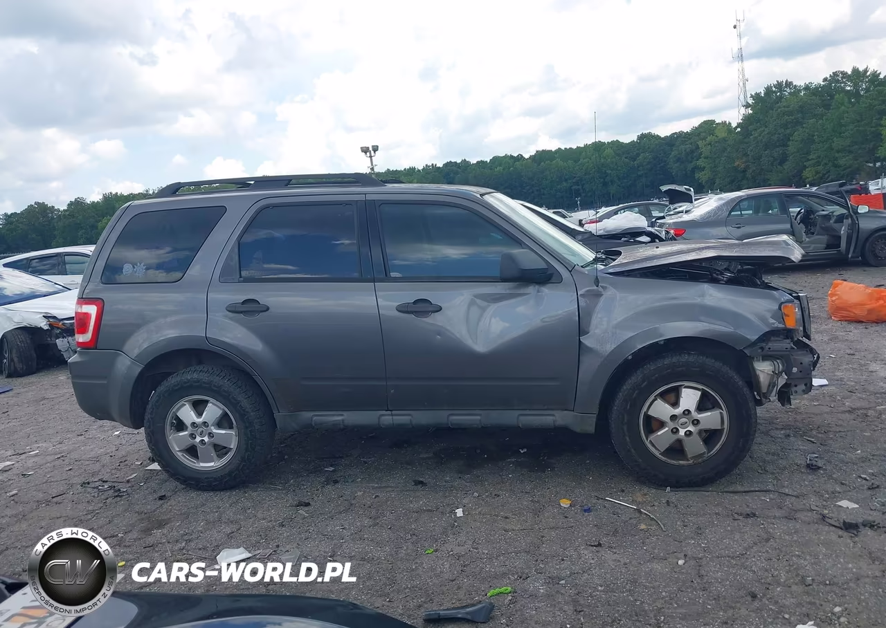 2011 Ford Escape Xls VIN:1FMCU0C77BKB54668 - 13