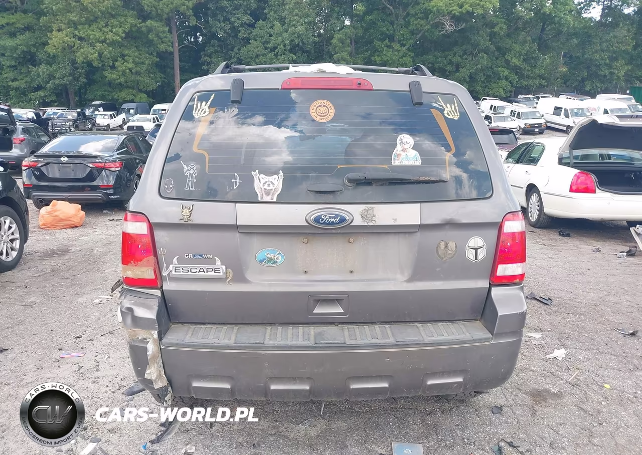 2011 Ford Escape Xls VIN:1FMCU0C77BKB54668 - 16