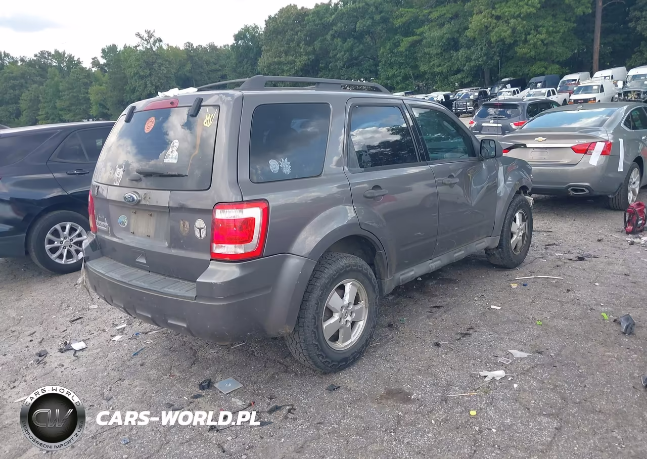 2011 Ford Escape Xls VIN:1FMCU0C77BKB54668 - 4