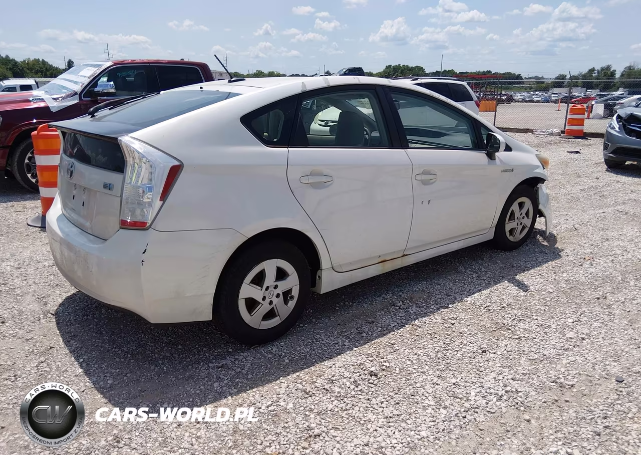 2010 Toyota Prius Iii VIN:JTDKN3DU5A0050726 - 4
