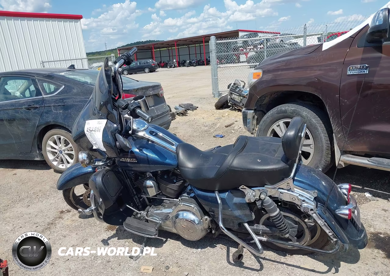 2016 Harley-Davidson Flhxs Street Glide Special VIN:1HD1KRM19GB687188 - 14