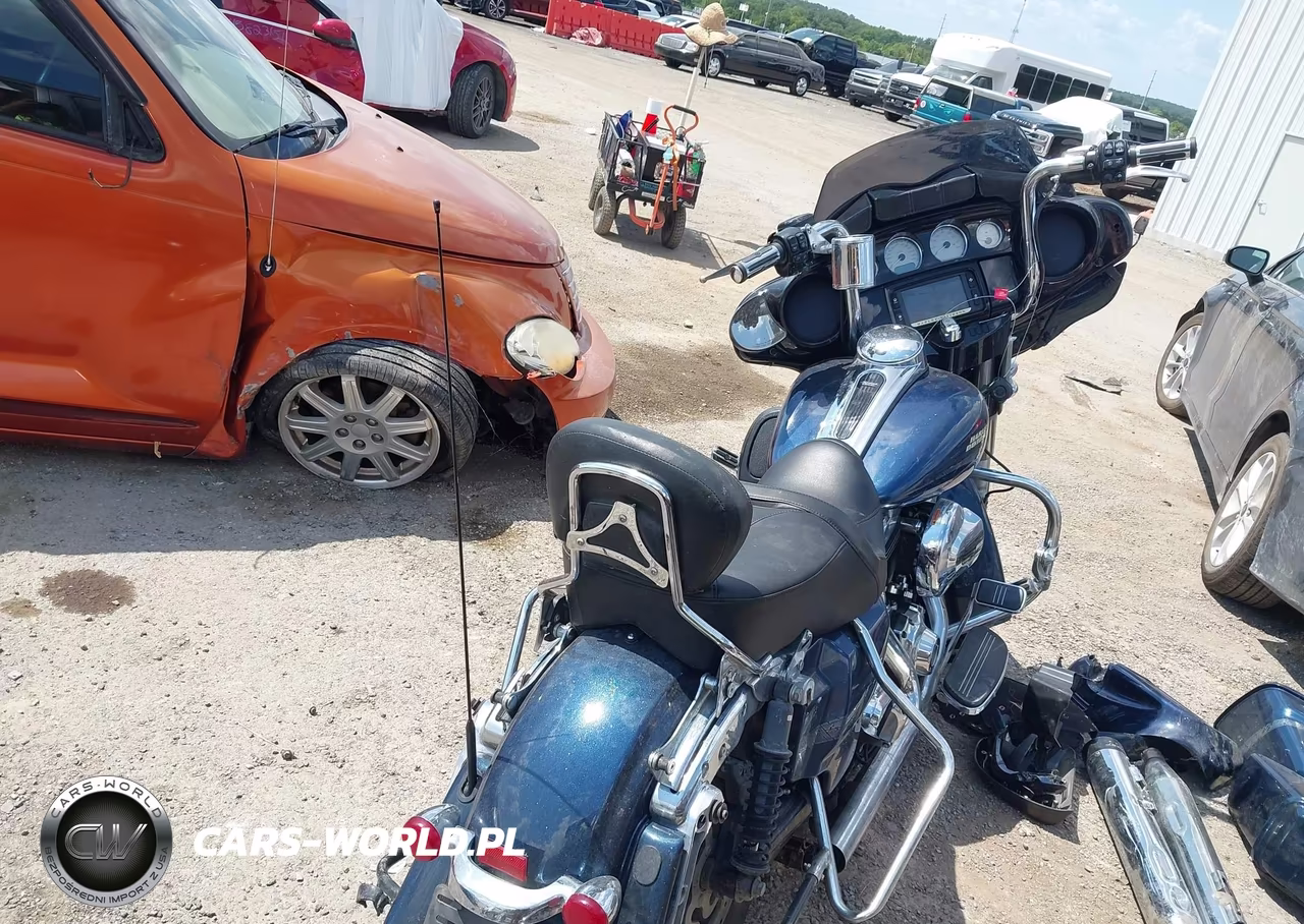 2016 Harley-Davidson Flhxs Street Glide Special VIN:1HD1KRM19GB687188 - 4