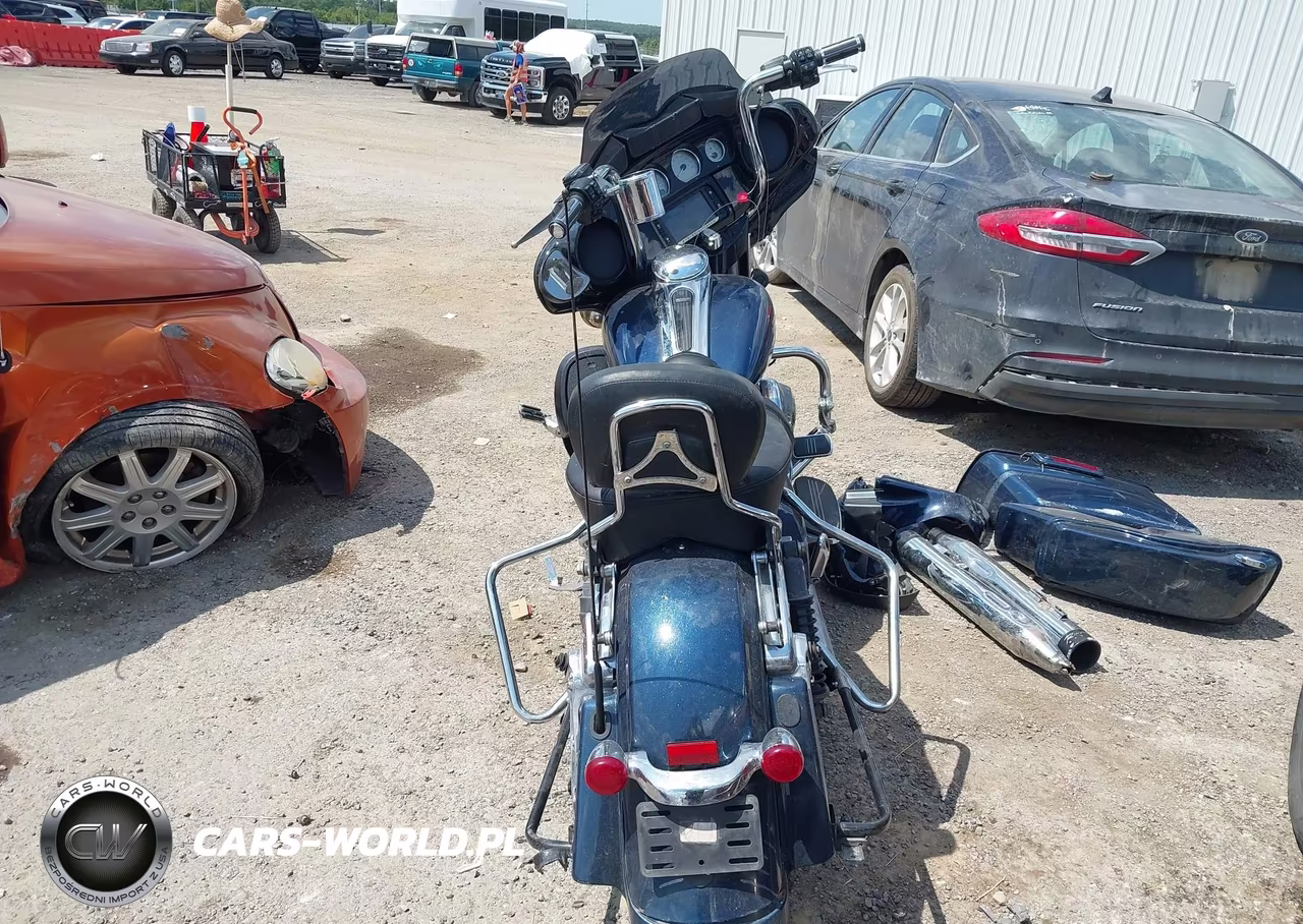 2016 Harley-Davidson Flhxs Street Glide Special VIN:1HD1KRM19GB687188 - 6