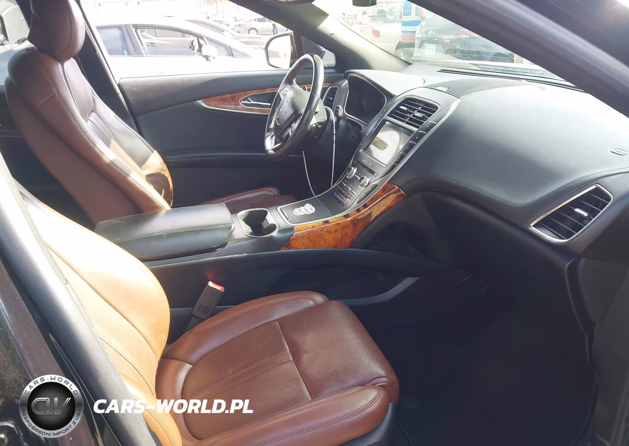 2019 Lincoln Nautilus Reserve VIN:2LMPJ6L96KBL11202 - 5
