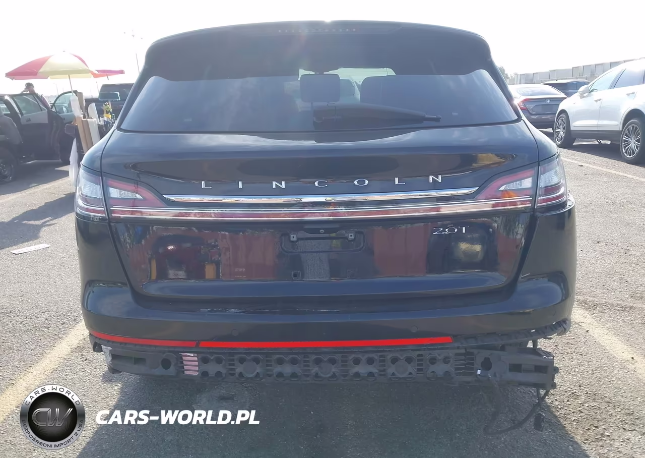 2019 Lincoln Nautilus Reserve VIN:2LMPJ6L96KBL11202 - 6