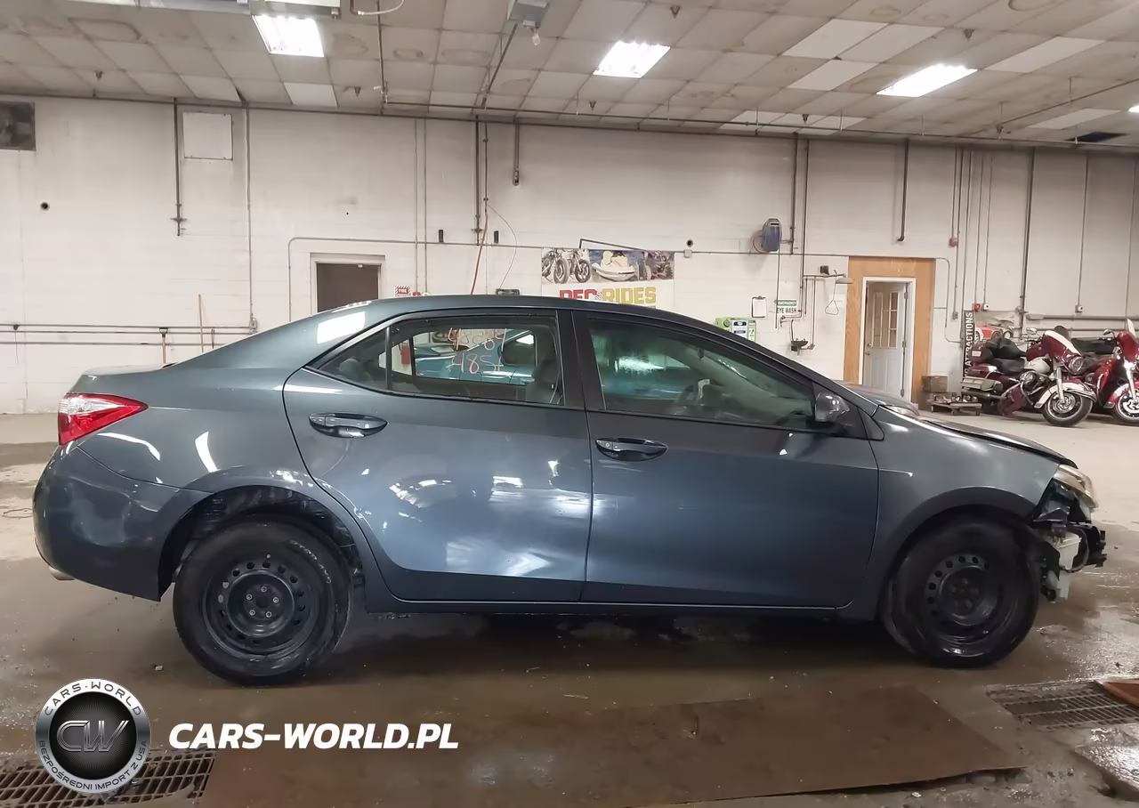 2015 Toyota Corolla L VIN:5YFBURHE4FP205868 - 14