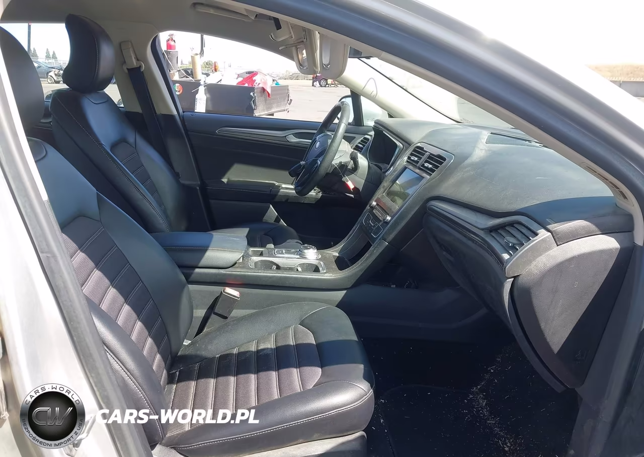 2017 Ford Fusion Se VIN:3FA6P0T95HR350872 - 5