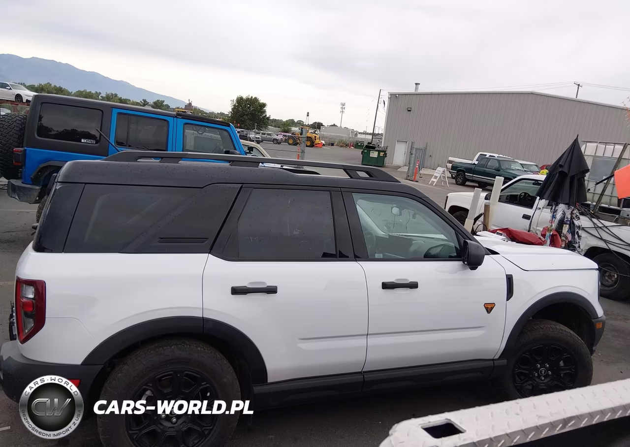 2025 Ford Bronco Sport Badlands VIN:3FMCR9DA9SRF27639 - 14