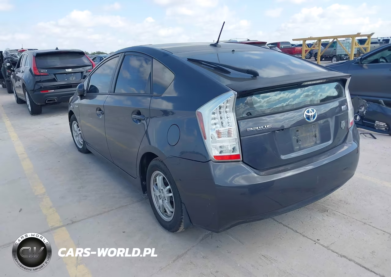 2011 Toyota Prius Four VIN:JTDKN3DU3B1453969 - 3