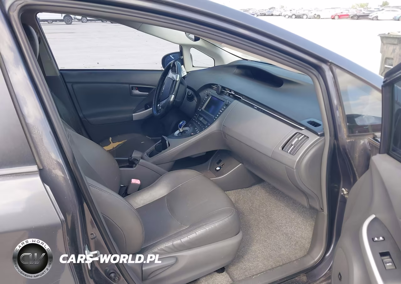2011 Toyota Prius Four VIN:JTDKN3DU3B1453969 - 5