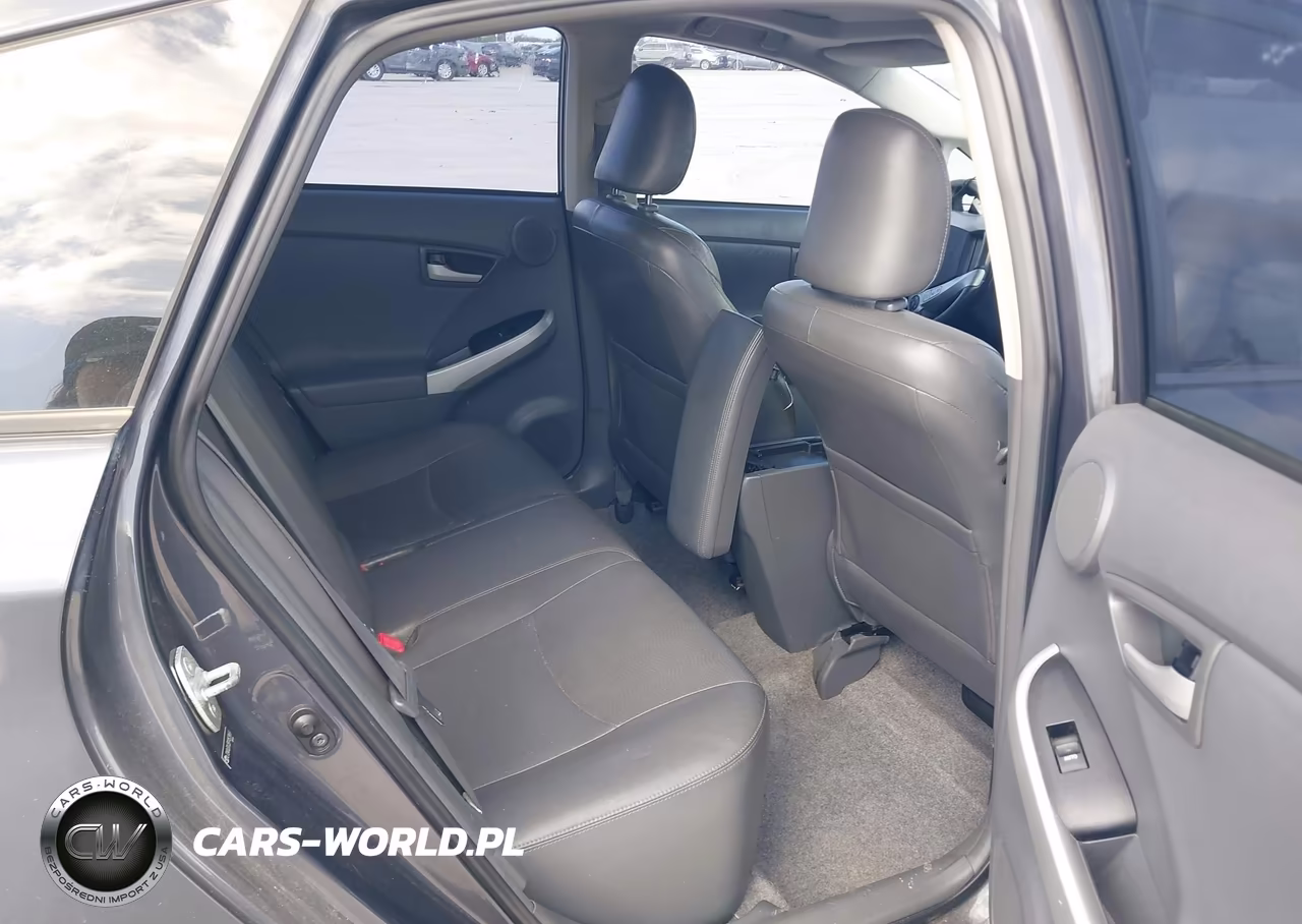 2011 Toyota Prius Four VIN:JTDKN3DU3B1453969 - 8