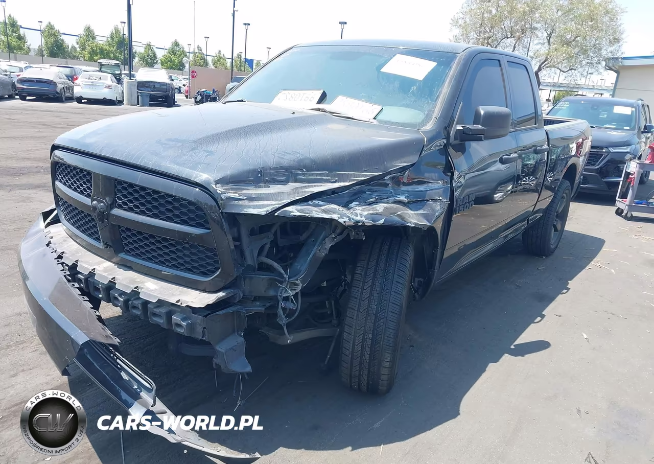 2018 Ram 1500 Express 4X2 6'4 Box VIN:1C6RR6FGXJS266739 - 2