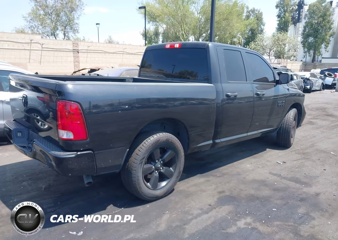 2018 Ram 1500 Express 4X2 6'4 Box VIN:1C6RR6FGXJS266739 - 4