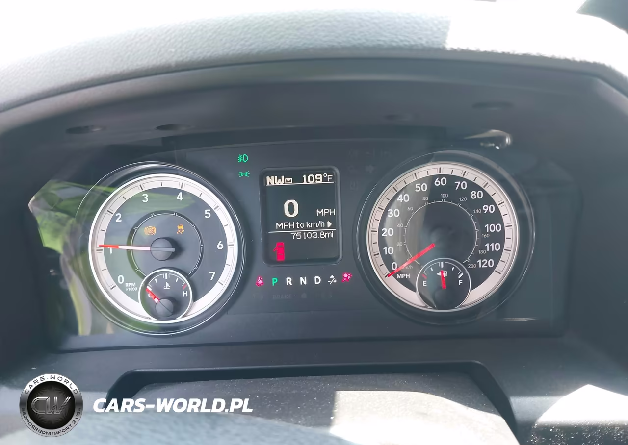 2018 Ram 1500 Express 4X2 6'4 Box VIN:1C6RR6FGXJS266739 - 7