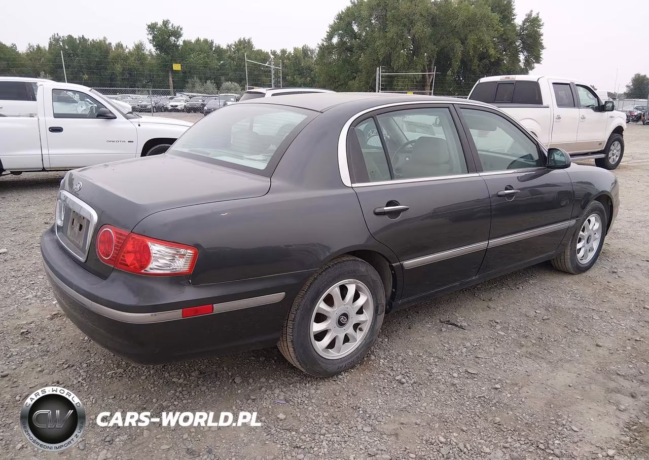 2004 Kia Amanti VIN:KNALD124245038388 - 4