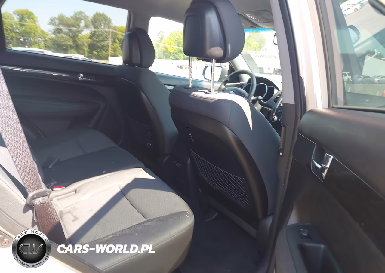 2012 Kia Sorento Lx VIN:5XYKT3A61CG218029 - 8
