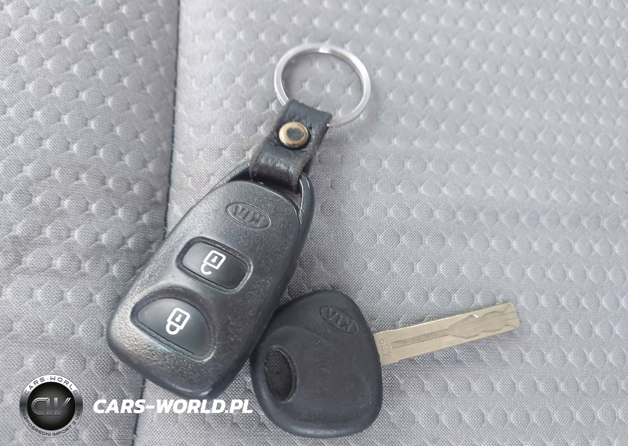 2012 Kia Sorento Lx VIN:5XYKTCA6XCG288709 - 11