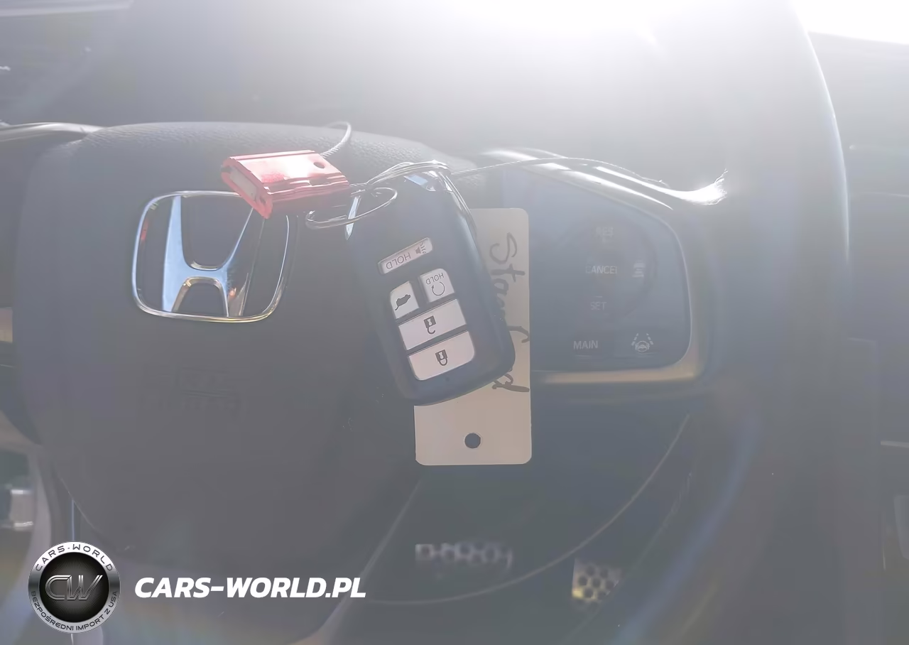 2018 Honda Civic Sport Touring VIN:SHHFK7H93JU218807 - 11