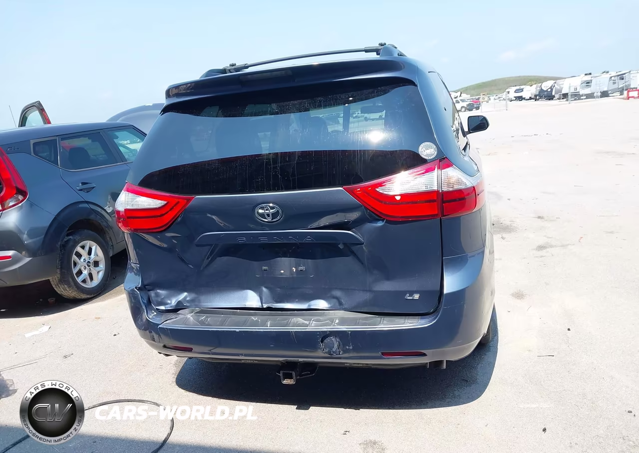 2015 Toyota Sienna Le 8 Passenger VIN:5TDKK3DC1FS682966 - 16