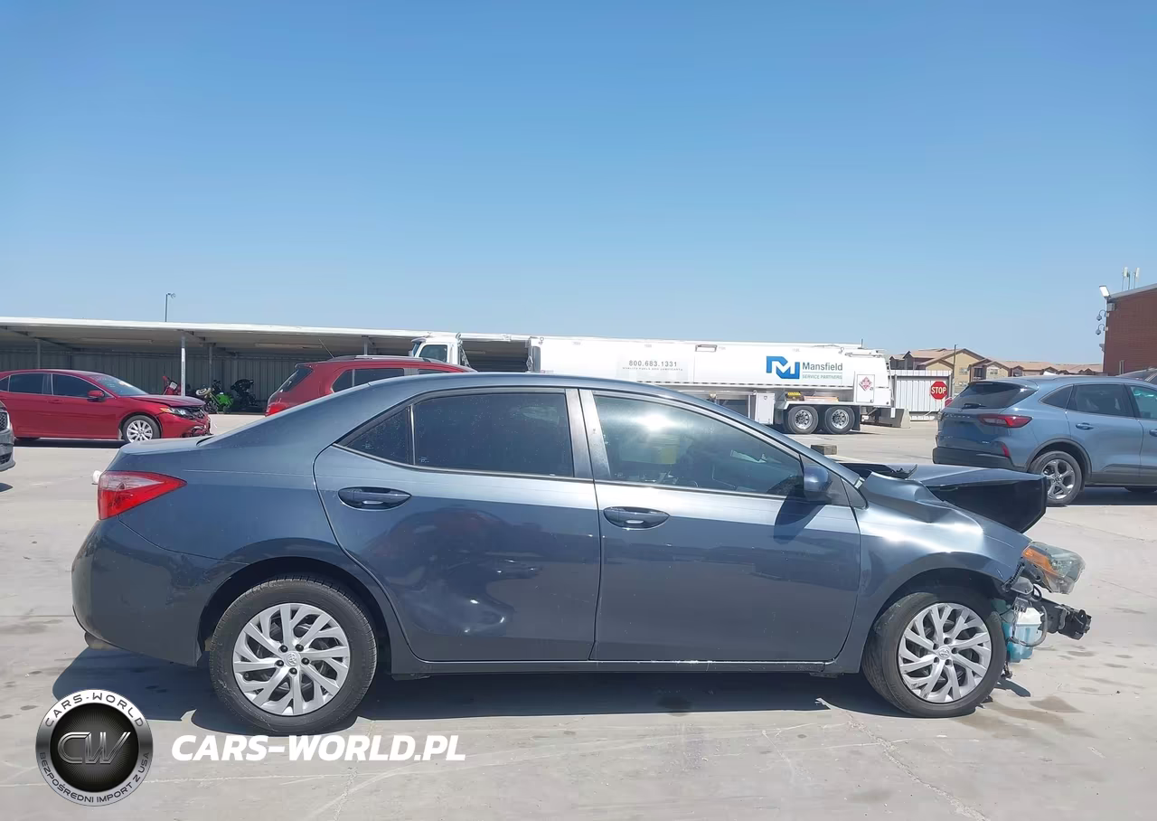 2019 Toyota Corolla Le VIN:5YFBURHE5KP909362 - 14