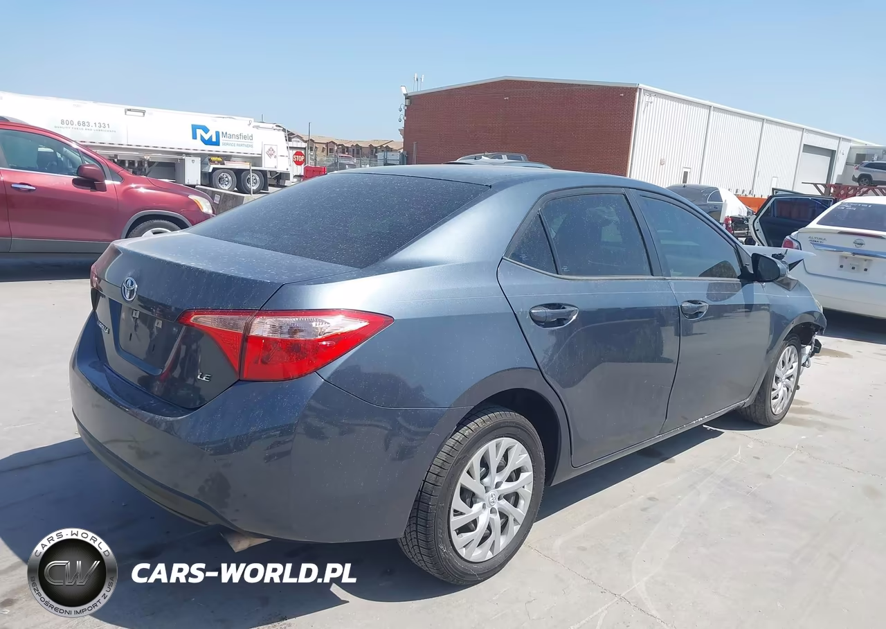 2019 Toyota Corolla Le VIN:5YFBURHE5KP909362 - 4