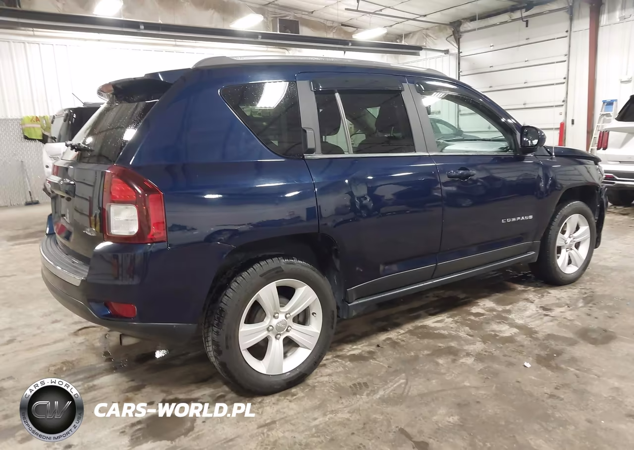 2015 Jeep Compass High Altitude Edition VIN:1C4NJCEA5FD367709 - 4